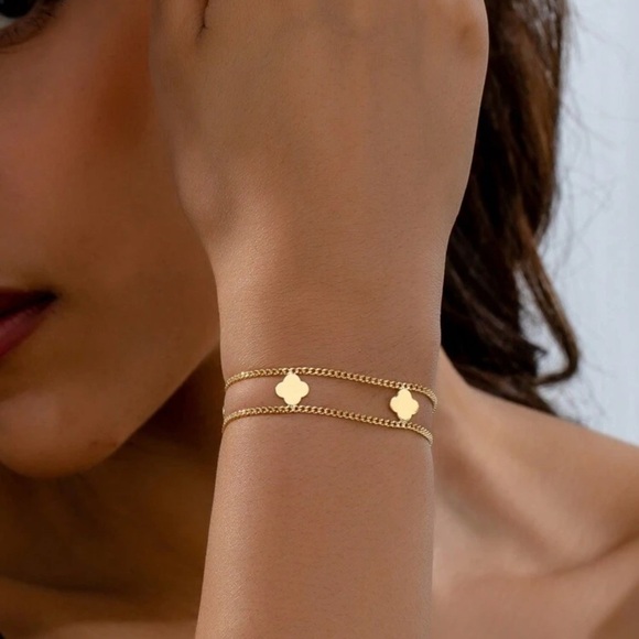 Gold Plated Stainless Steel Clover Charm Two-Layered Bracelet - Picture 1 of 4